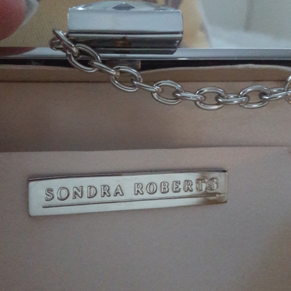 Sandra Roberts purse - Picture 4 of 6